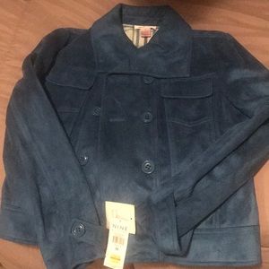 Blue suede half jacket.